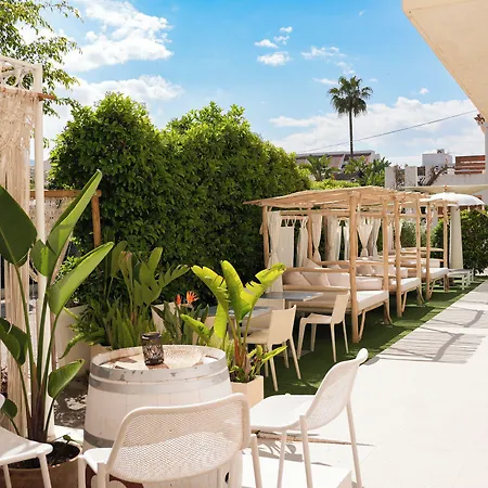 Rhys - Only Adults Hotel Denia